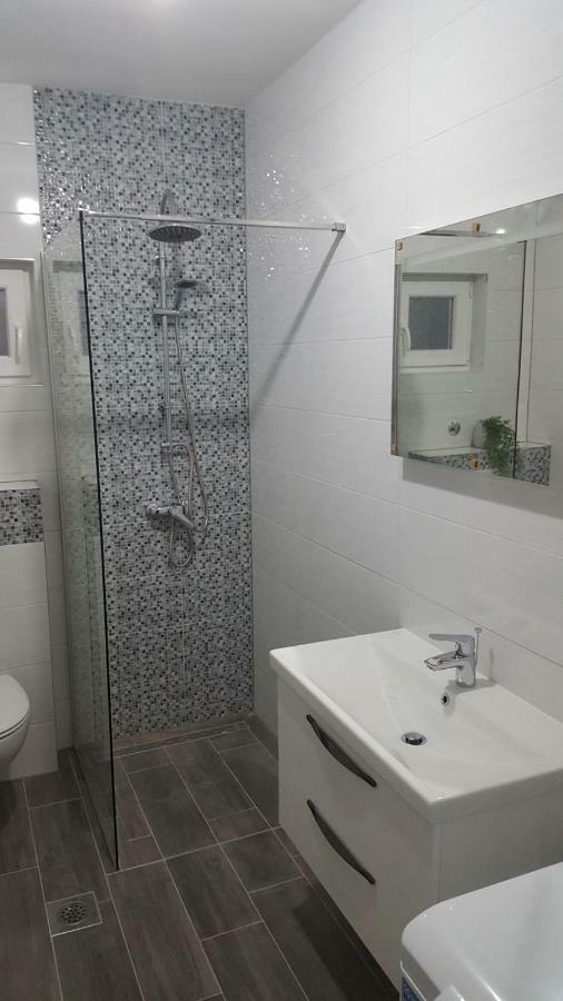 Apartmani Zana Okrug Gornji Exterior foto